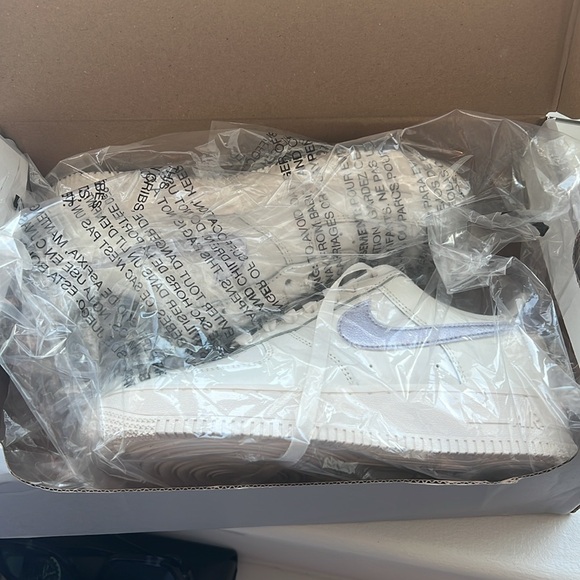 Nike Air Force 1 - Picture 6 of 6